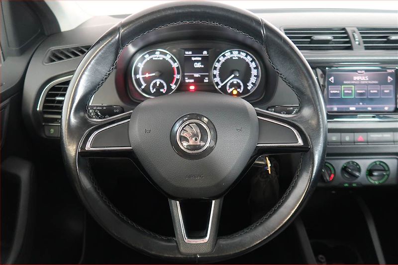 Škoda Fabia (2019) 1.0 TSI, Tempomat - fotka 15 z 17