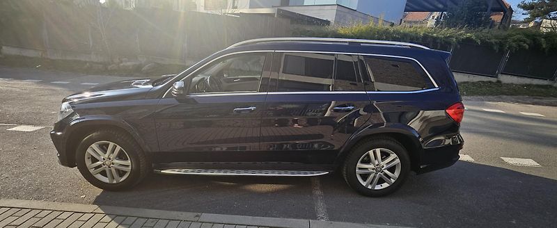 Mercedes-Benz GLS (2015) 350 BLUETEC 4MATIC - fotka 2 z 3