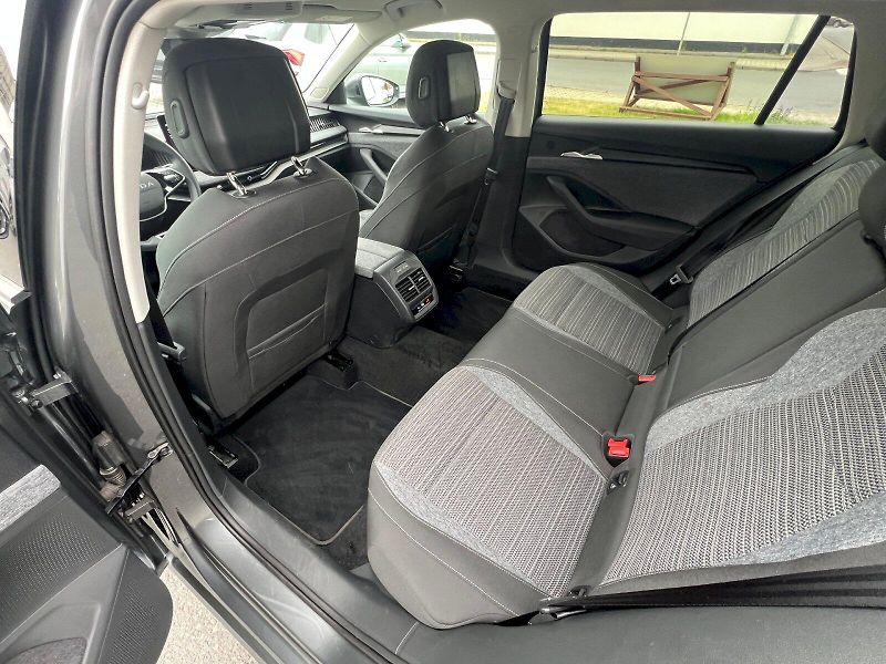 Škoda Superb (2025) Selection 2.0TDi 110kW 7°autom - fotka 13 z 30