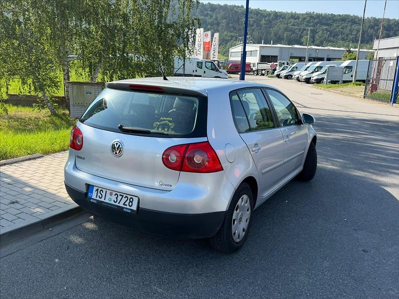 Volkswagen Golf 1,4 VW 1.4 TSI - fotka 3 z 45