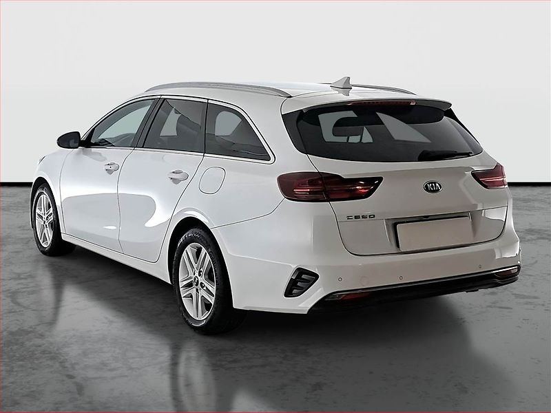Kia Ceed (2021) 1.5 T-GDI, Automat, Serv.kniha - fotka 4 z 18
