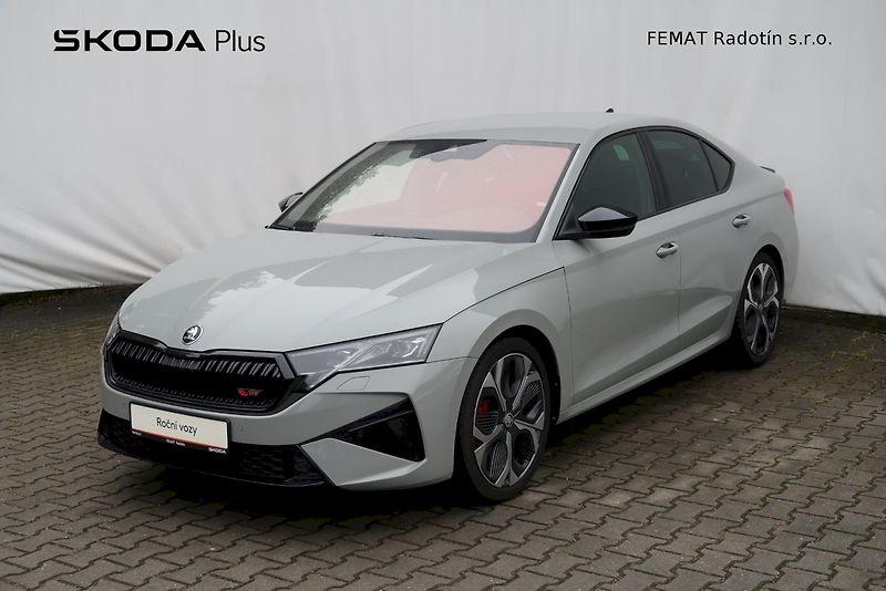 Škoda Octavia (2025) RS 2,0 TSi/195 kW DSG - fotka 1 z 32