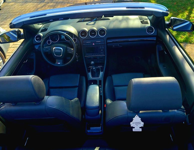 Audi A4 2.0 /103kW - fotka 13 z 16