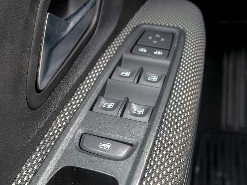 Dacia Jogger (2022) 1.0T 81KW DIGI – TAŽNÝ - fotka 35 z 53