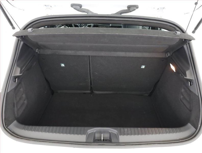 Renault Clio (2022) 1.0 TCe, Kůže, Navi, Tempomat - fotka 18 z 19