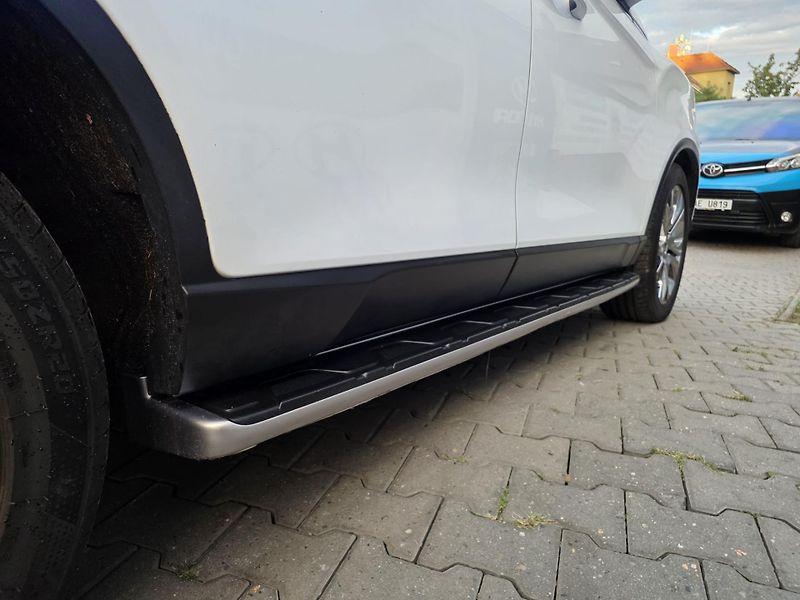 SsangYong Rexton 2.2-4x4-TAŽNÉ 3t-AUTOMAT - fotka 32 z 34