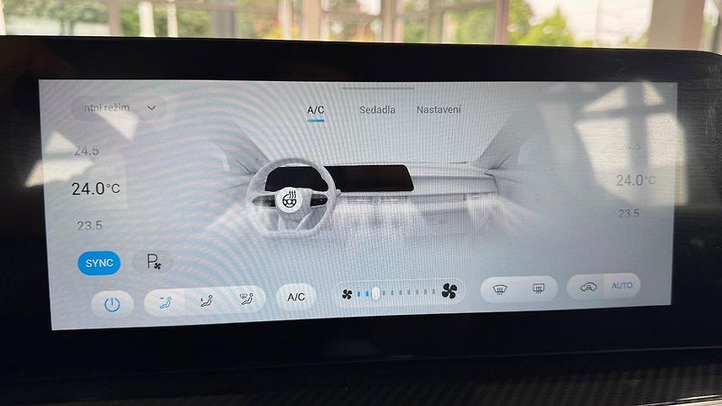 Chery Tiggo 7 PHEV (2026) 1,5T Family Edition FWD - fotka 26 z 40