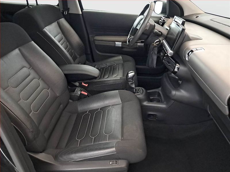 Citroën C4 Cactus (2016) 1.2 PureTech, Navi, Tempomat - fotka 9 z 17