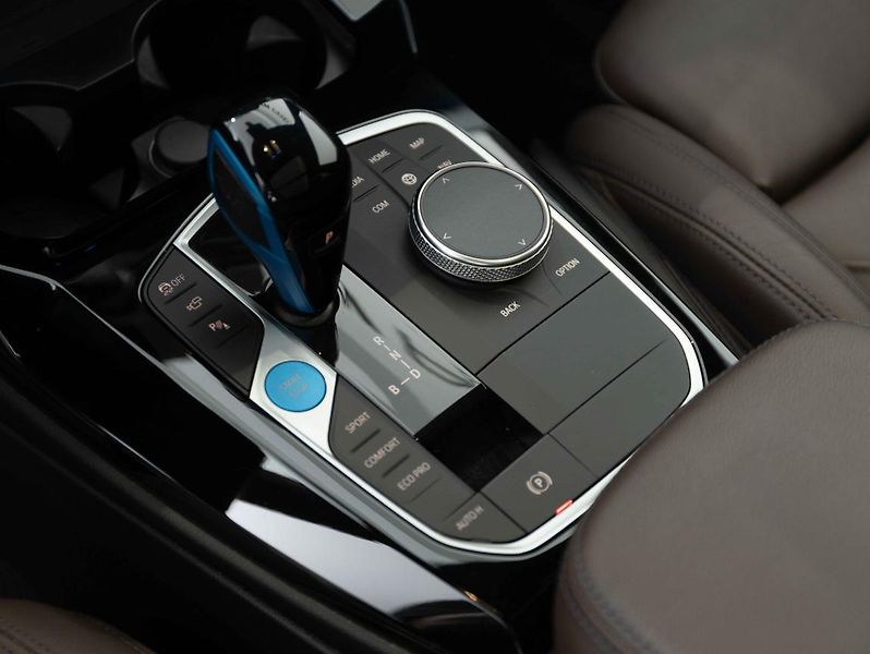 BMW iX3 M Sport - fotka 17 z 23