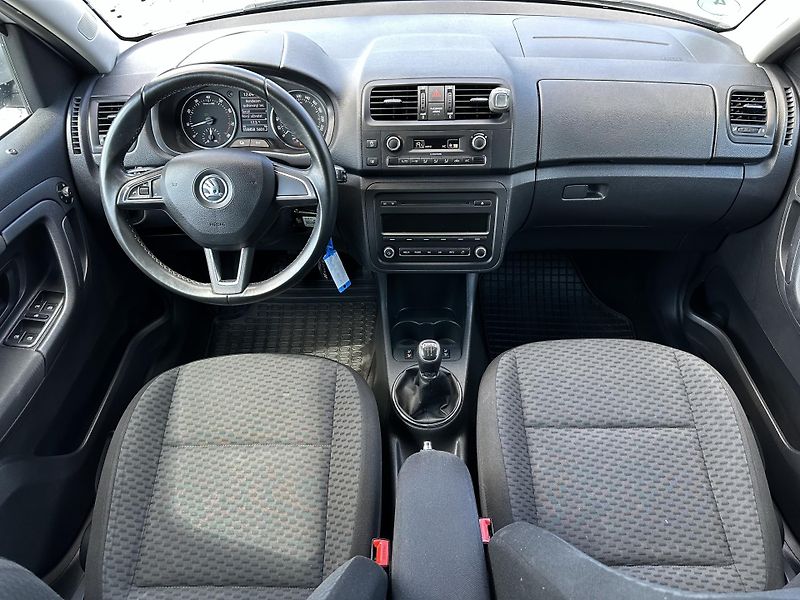 Škoda Roomster 1.2 TSI Style - fotka 7 z 25