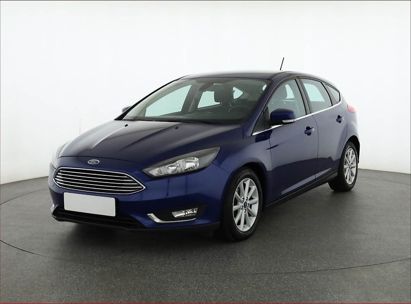 Ford Focus (2017) 1.0 EcoBoost, Serv.kniha - fotka 2 z 19