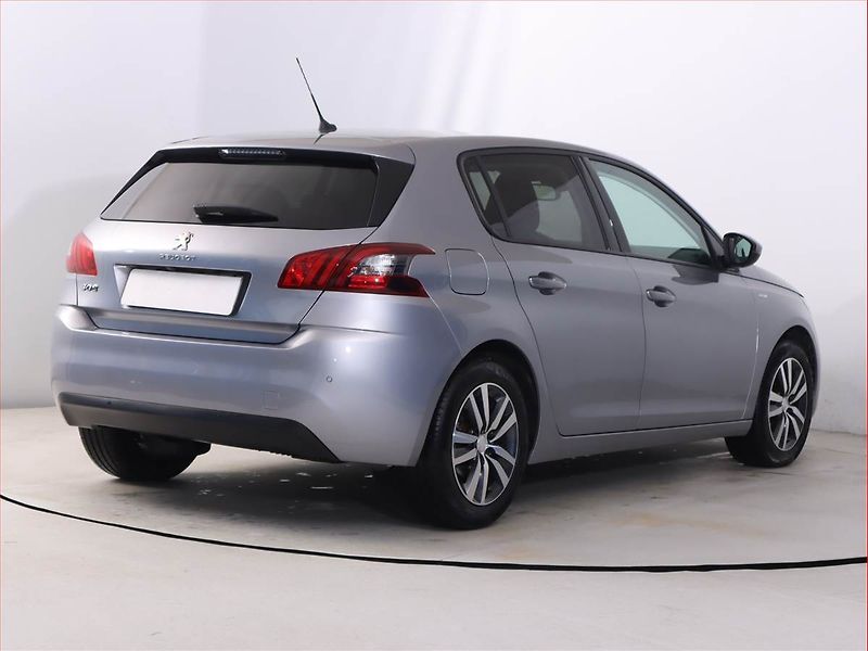 Peugeot 308 (2021) Style 1.5 BlueHDi, Serv.kniha - fotka 5 z 20