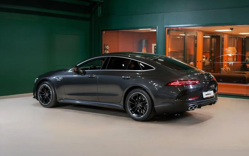 Mercedes-Benz AMG GT 43 4M  Větrání a pamět sedadel - fotka 2 z 21