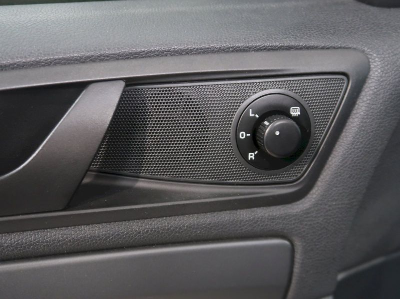 Škoda Octavia (2012) TOUR 1.6MPI 75KW - fotka 23 z 24