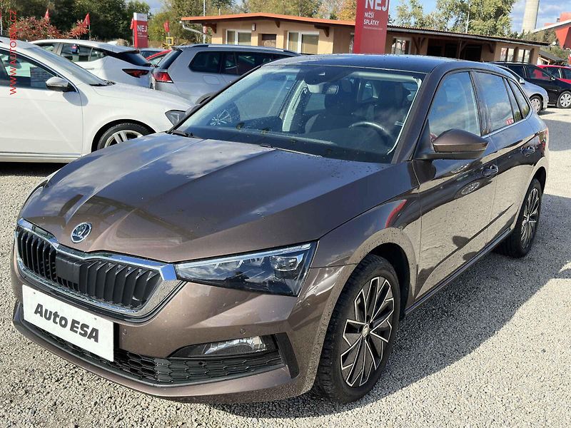 Škoda Scala (2020) 1.5TSi, 2.maj,ČR, LED, panor - fotka 3 z 26