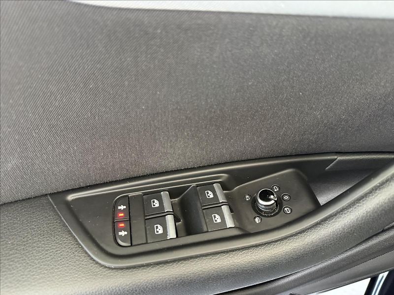Audi A4 2,0   TDI 110kW,S-TRONIC,B9,SP - fotka 10 z 27