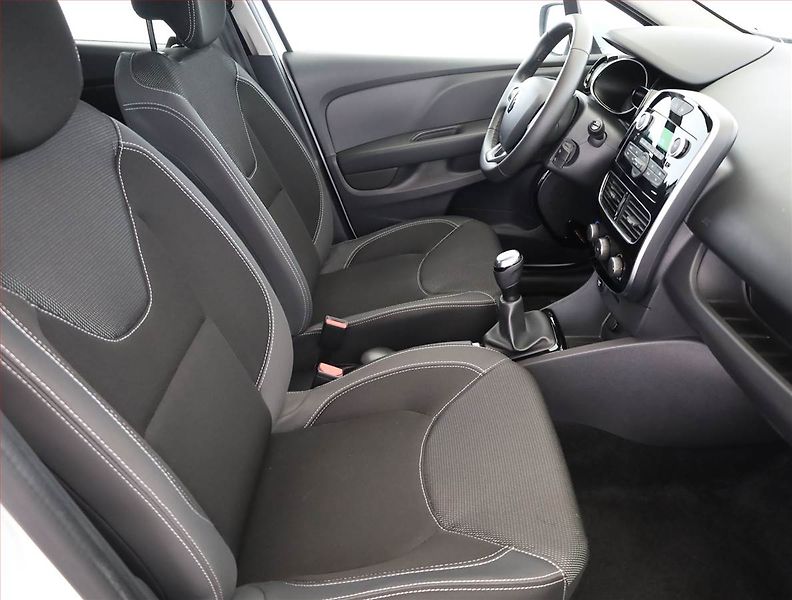 Renault Clio (2017) 1.2 16V, Tempomat - fotka 7 z 16