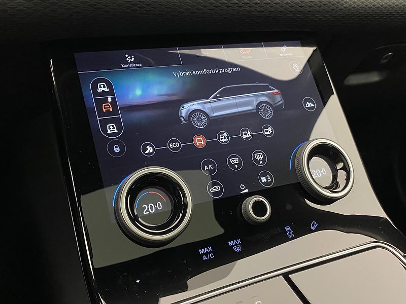 Land Rover Range Rover Velar D300 SE R-DYNAMIC AWD RZERVACE - fotka 37 z 48