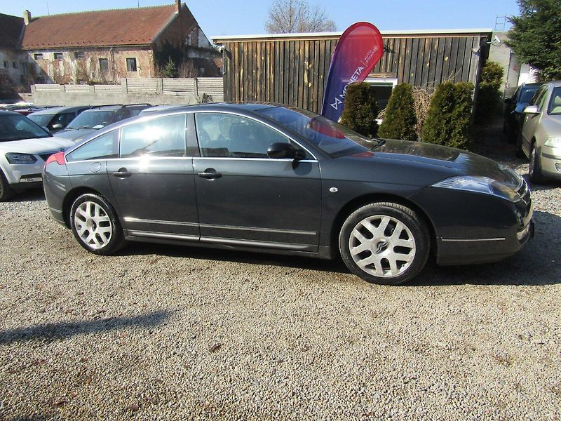 Citroën C6 (2008) 2.7 TDI AUTOMAT 1.MAJITEL - fotka 8 z 38