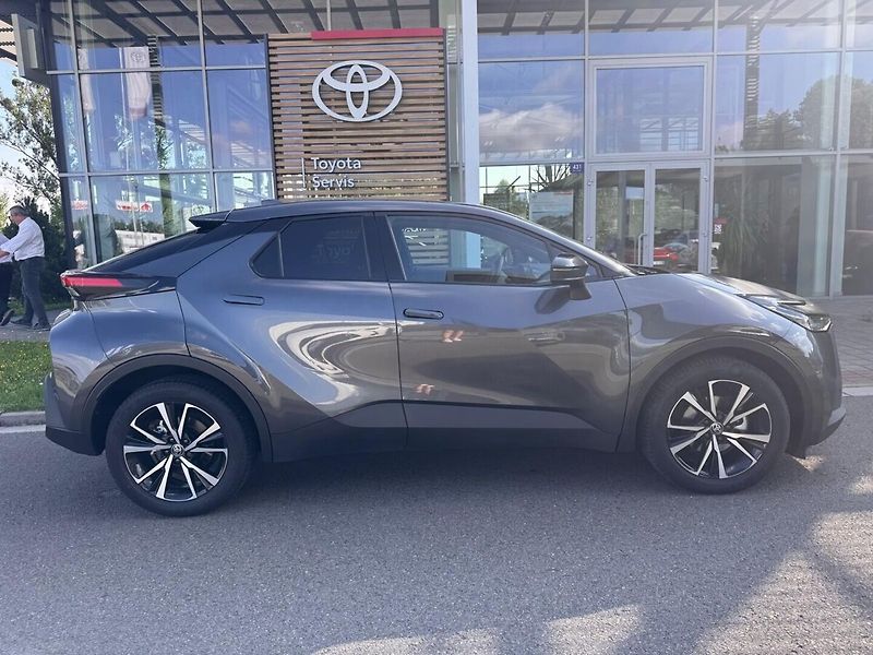 Toyota C-HR 1.8 Style - fotka 2 z 13