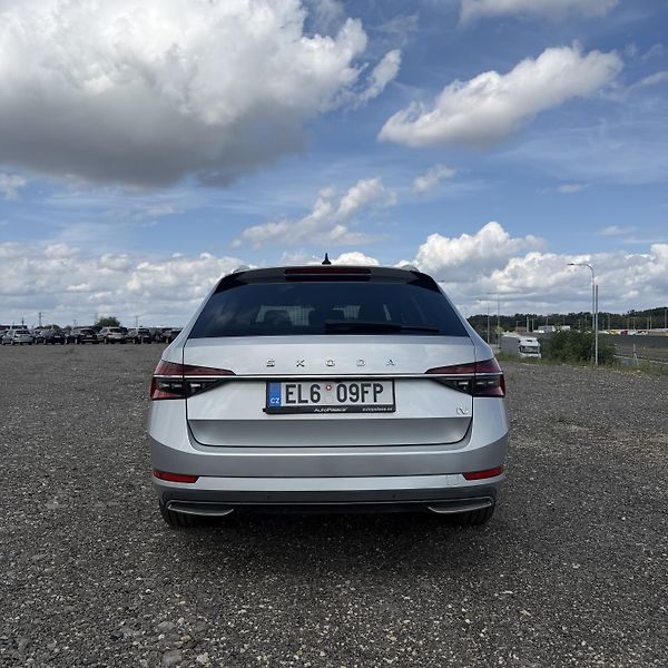 Škoda Superb (2021) Škoda Superb 1.4 TSI IV L&K - fotka 3 z 19