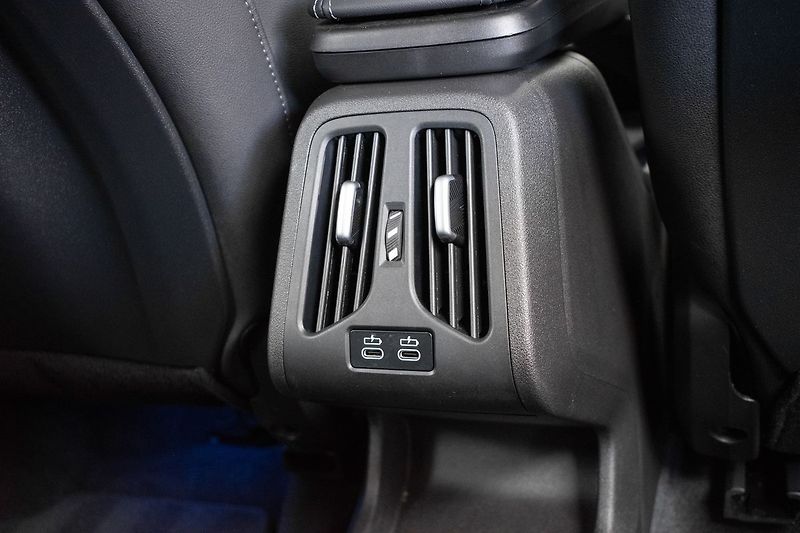BMW Řada 2 218d ///MSPORT*ZÁRUKA*DPH*ČR 1 - fotka 13 z 49