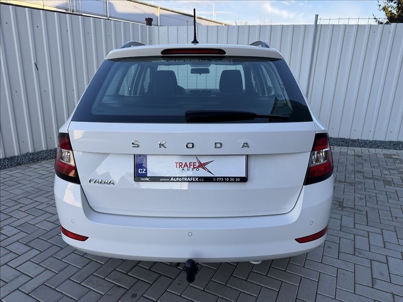 Škoda Fabia 1,0 TSI DPH tažné 1maj původČR - fotka 11 z 50