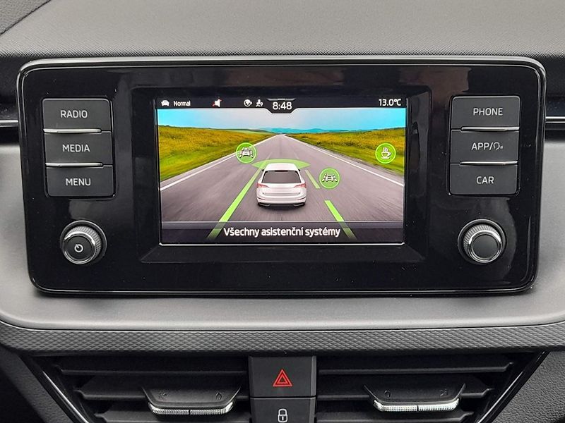 Škoda Scala Fresh 1.0 TSI 81kW 6MP - fotka 18 z 20