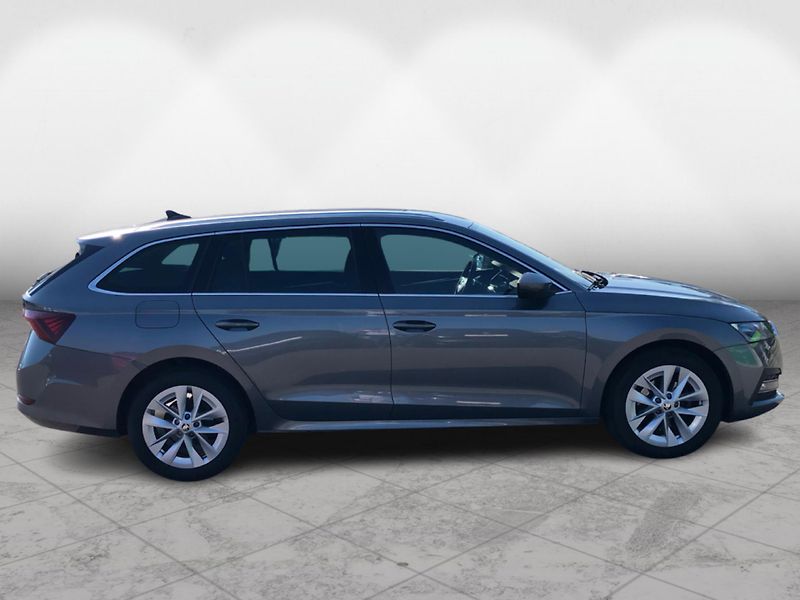 Škoda Octavia IV Combi Style Plus 2,0TDI /11 - fotka 8 z 30
