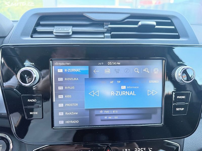 SsangYong Tivoli Grand 1.5 GDI Style Plus - fotka 14 z 33