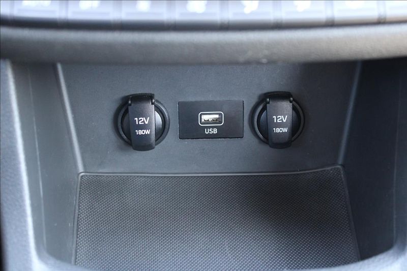 Hyundai i30 1,0 T-GDI  COMFORT, DPH, ČR - fotka 16 z 35