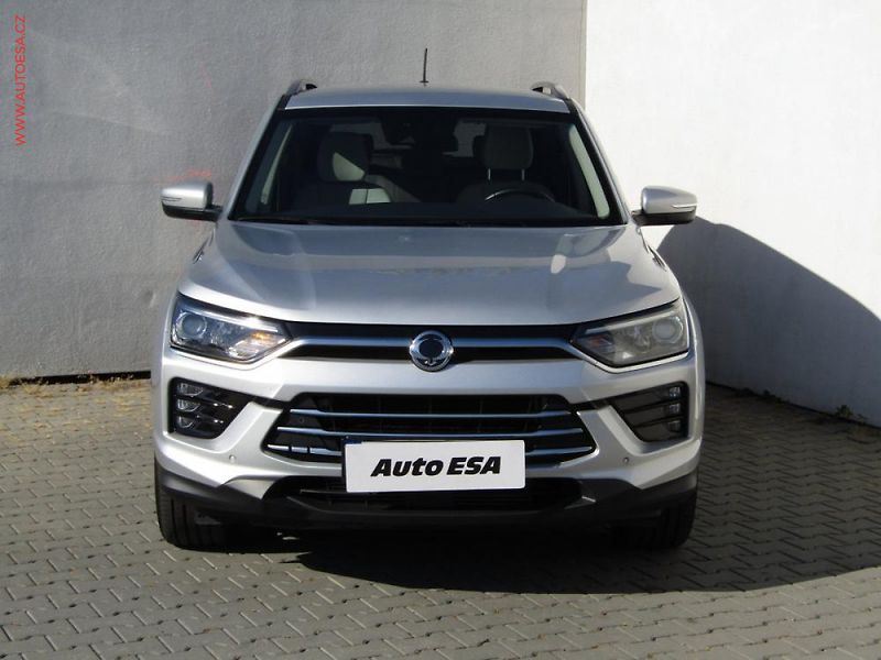 SsangYong Korando (2020) 1.5 T-GDi 4x4, navi - fotka 2 z 3