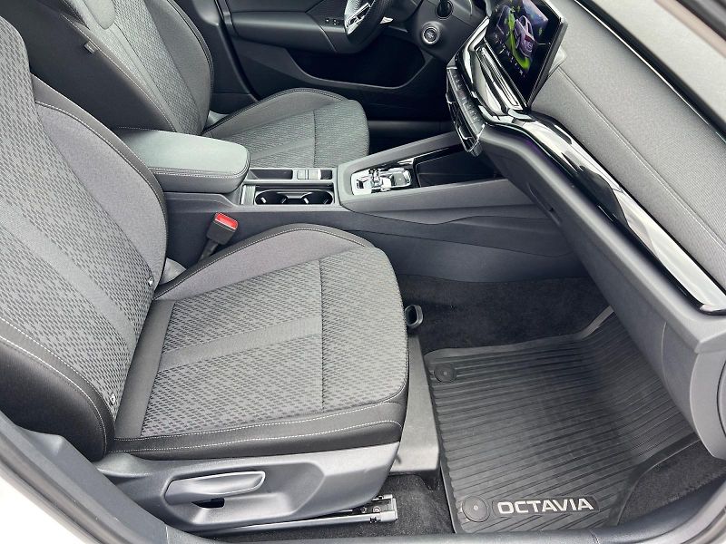 Škoda Octavia (2023) STYLE 1.5TSI 110kW DSG SPORT  - fotka 15 z 25