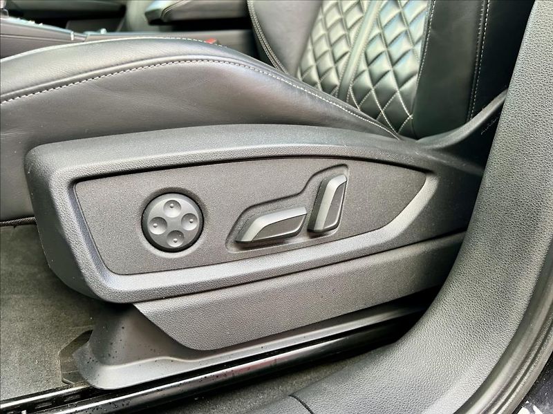 Audi SQ5 3,0 TFSI QUATTRO PANORAMA - fotka 52 z 59