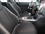 Peugeot 308 (2015) 1.2 e-THP, Serv.kniha, Navi - náhled 9