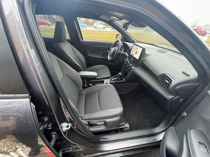 Toyota Yaris Cross 1.5 Hybrid 130k FWD Style - fotka 28 z 28