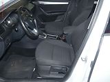 Škoda Octavia (2015) 2.0 TDi, ČR, DSG, AC, park - náhled 9