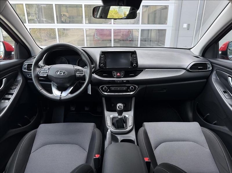 Hyundai i30 1,0 T-GDI  WG Comfort Climate - fotka 14 z 26