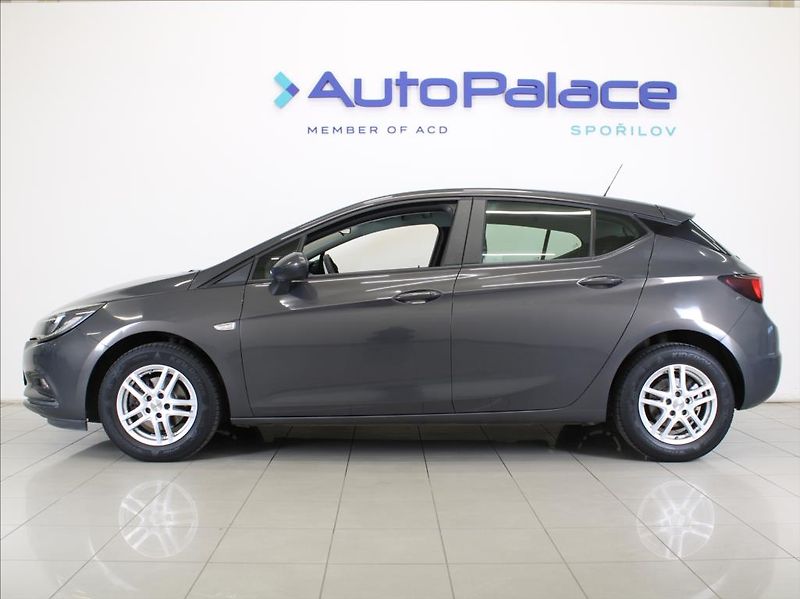 Opel Astra 1,4 i 74kW 2.maj.ČR 127tkm. - fotka 5 z 16