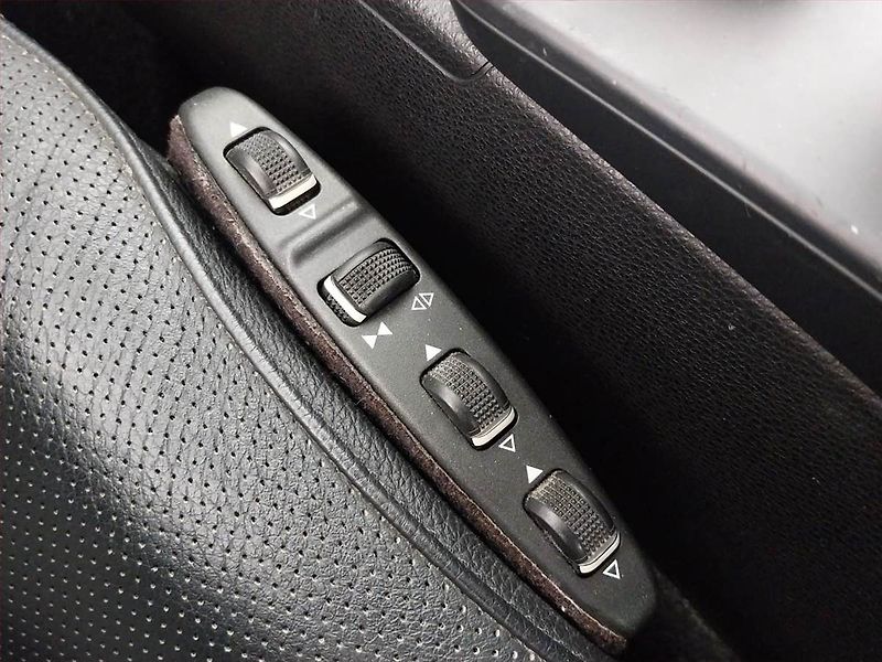 Mercedes-Benz Třídy C (2011) C 250 CDI 4MATIC, 4X4 - fotka 21 z 23