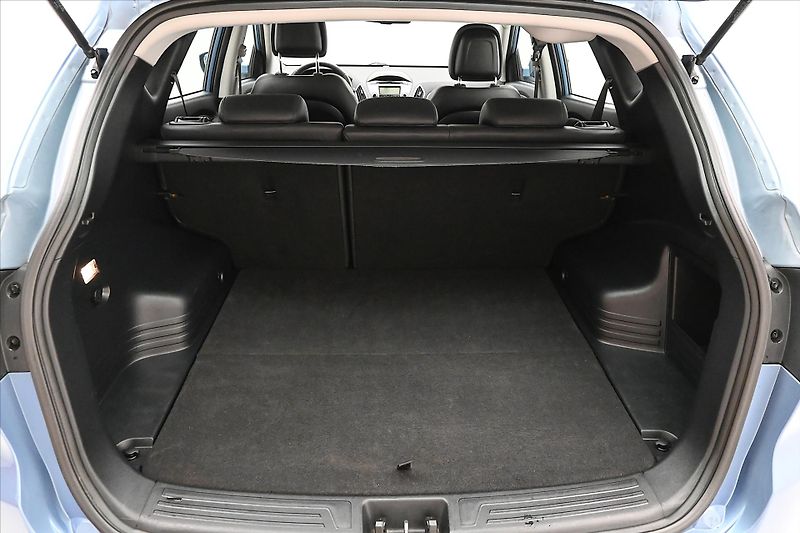 Hyundai ix35 1,7 CRDi 85 kW Tažné Výhřev se - fotka 10 z 30
