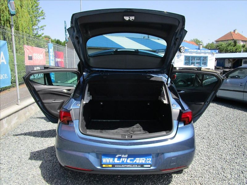 Opel Astra 1.4 Turbo Enjoy, 2. maj. - fotka 30 z 38