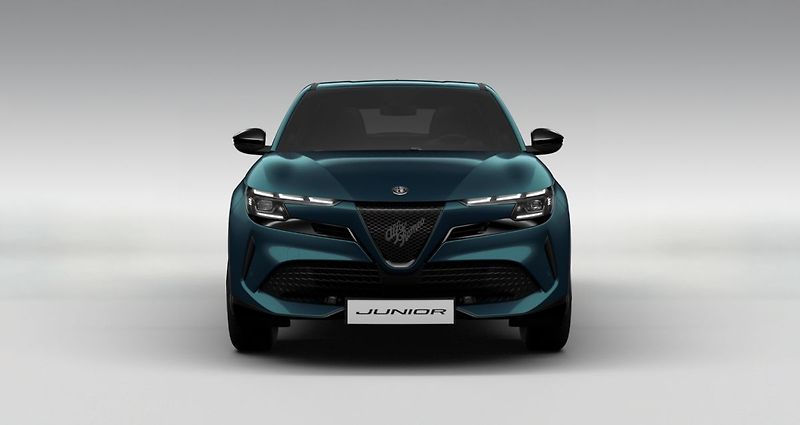 Alfa Romeo Junior (2026) Ibrida 1.2 Turbo Hybrid 145k - fotka 4 z 6
