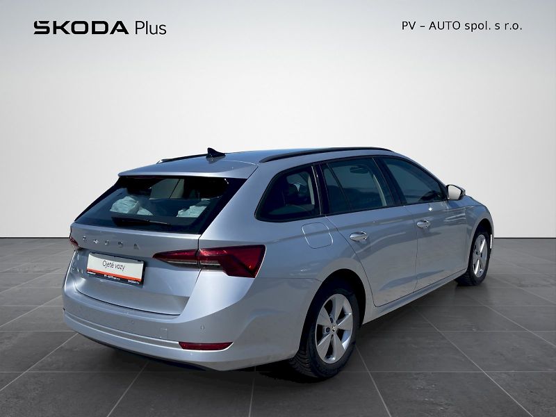 Škoda Octavia (2020) 1.5 TSI 110kW Ambition Plus co - fotka 2 z 33