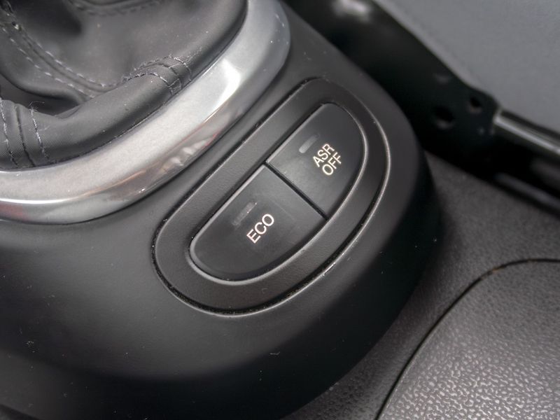 Fiat 500L (2013) 0.9T 77KW – KLIMA - fotka 28 z 44