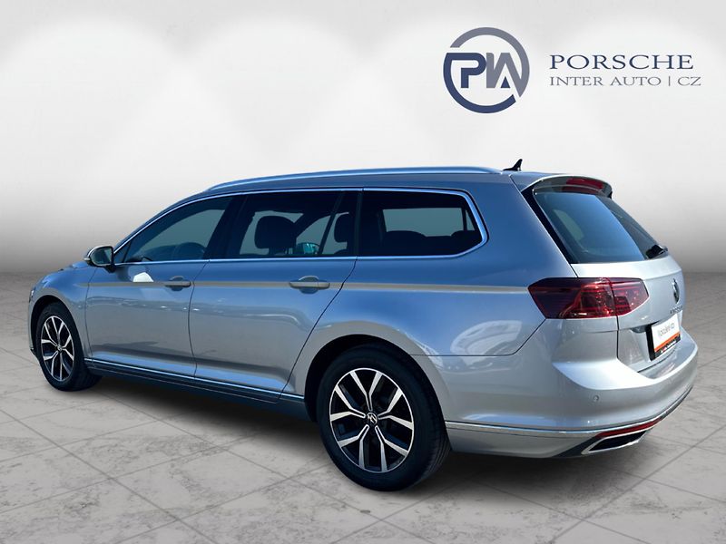 Volkswagen Passat Elegance 2.0 TDI 110 kW DSG Va - fotka 4 z 23