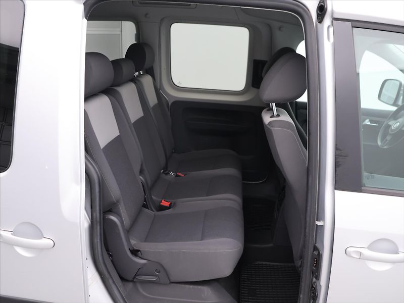 Volkswagen Caddy 1,6 TDI 75KW DSG CZ EDITION 30 - fotka 12 z 18
