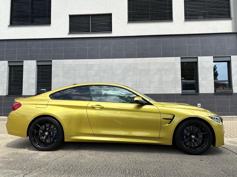 BMW M4 F82 LCI, 317 kW,34991km - fotka 6 z 56