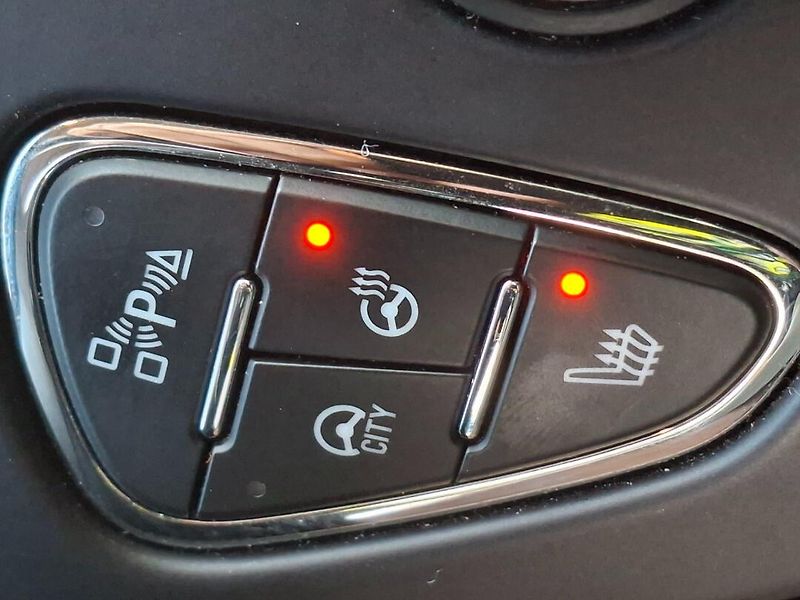Opel Corsa (2015) 1.4i 55kW -NOVÉ V ČR-VÝBAVA - fotka 14 z 22