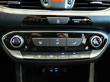 Hyundai i30 (2017) 1.6 CRDi, ČR, AC, temp - náhled 18